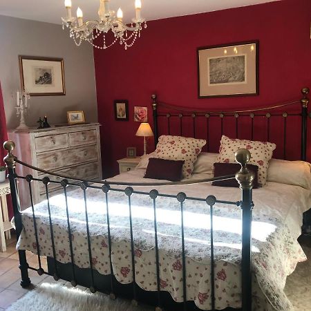 Le Peyrail Bed & Breakfast Les Leves-et-Thoumeyragues Luaran gambar