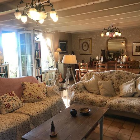 Le Peyrail Bed & Breakfast Les Leves-et-Thoumeyragues Luaran gambar