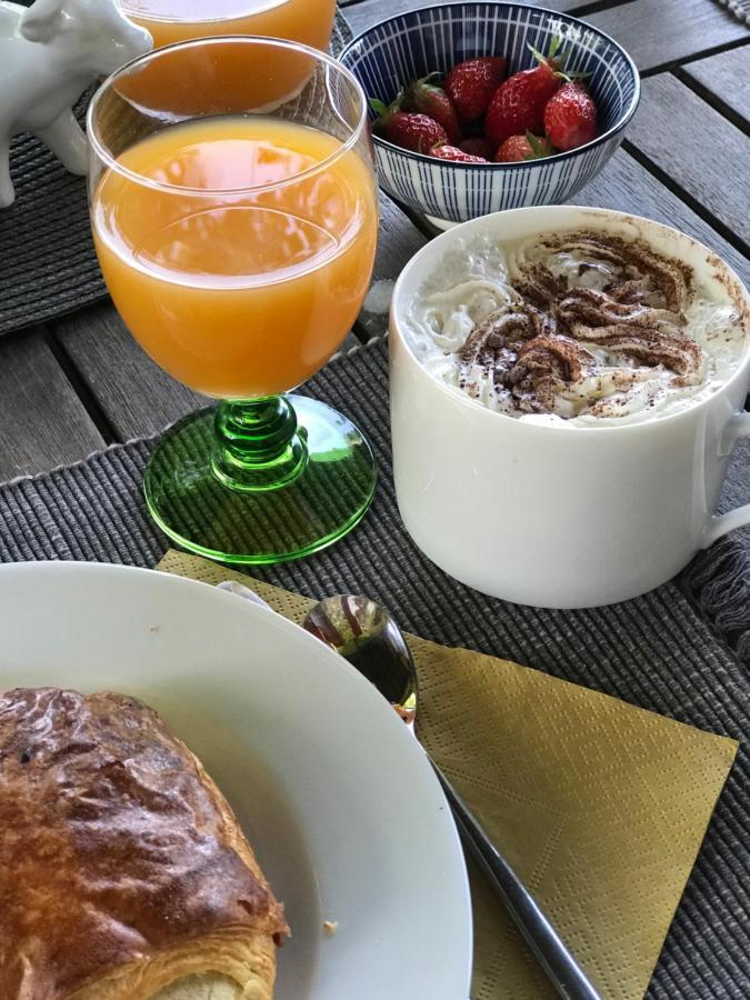 Le Peyrail Bed & Breakfast Les Leves-et-Thoumeyragues Luaran gambar
