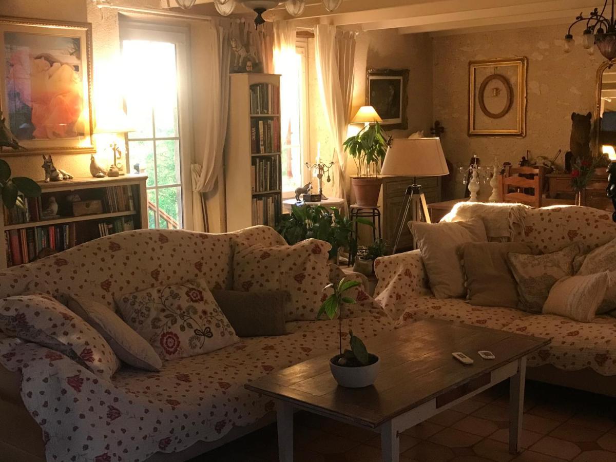 Le Peyrail Bed & Breakfast Les Leves-et-Thoumeyragues Luaran gambar