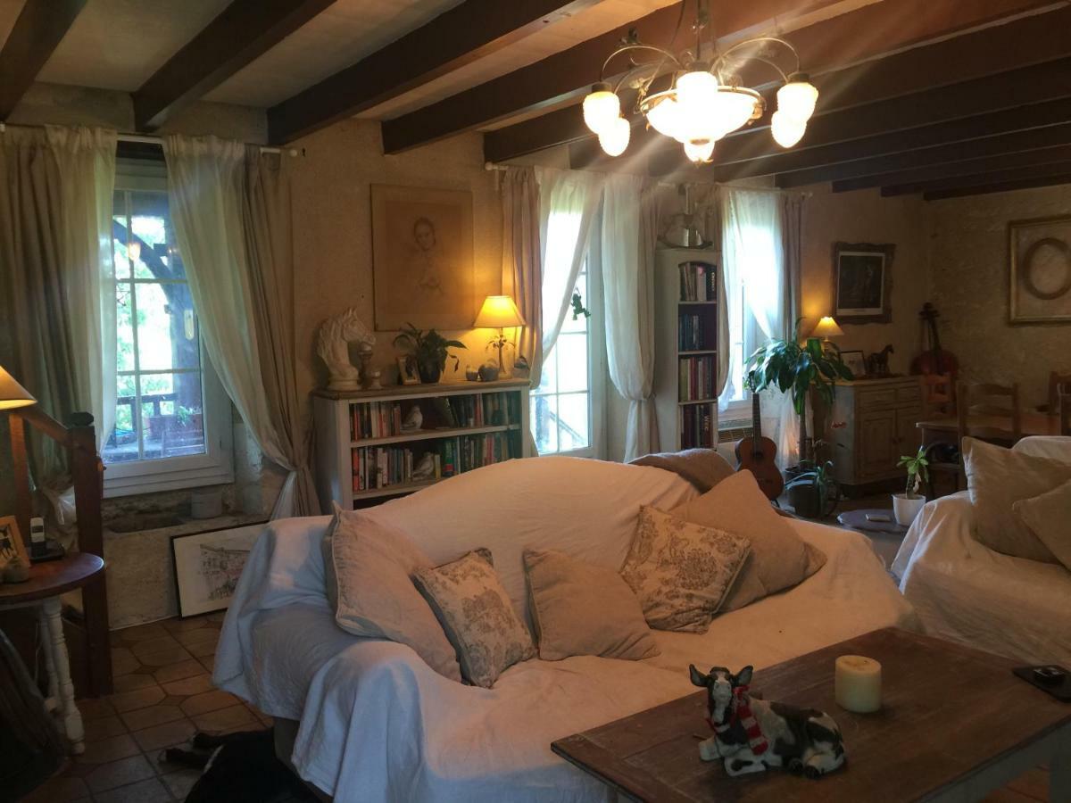Le Peyrail Bed & Breakfast Les Leves-et-Thoumeyragues Luaran gambar